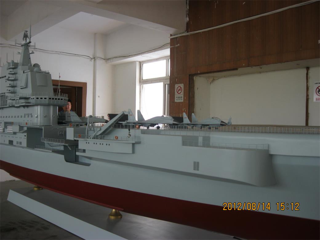 肃北辽宁舰模型